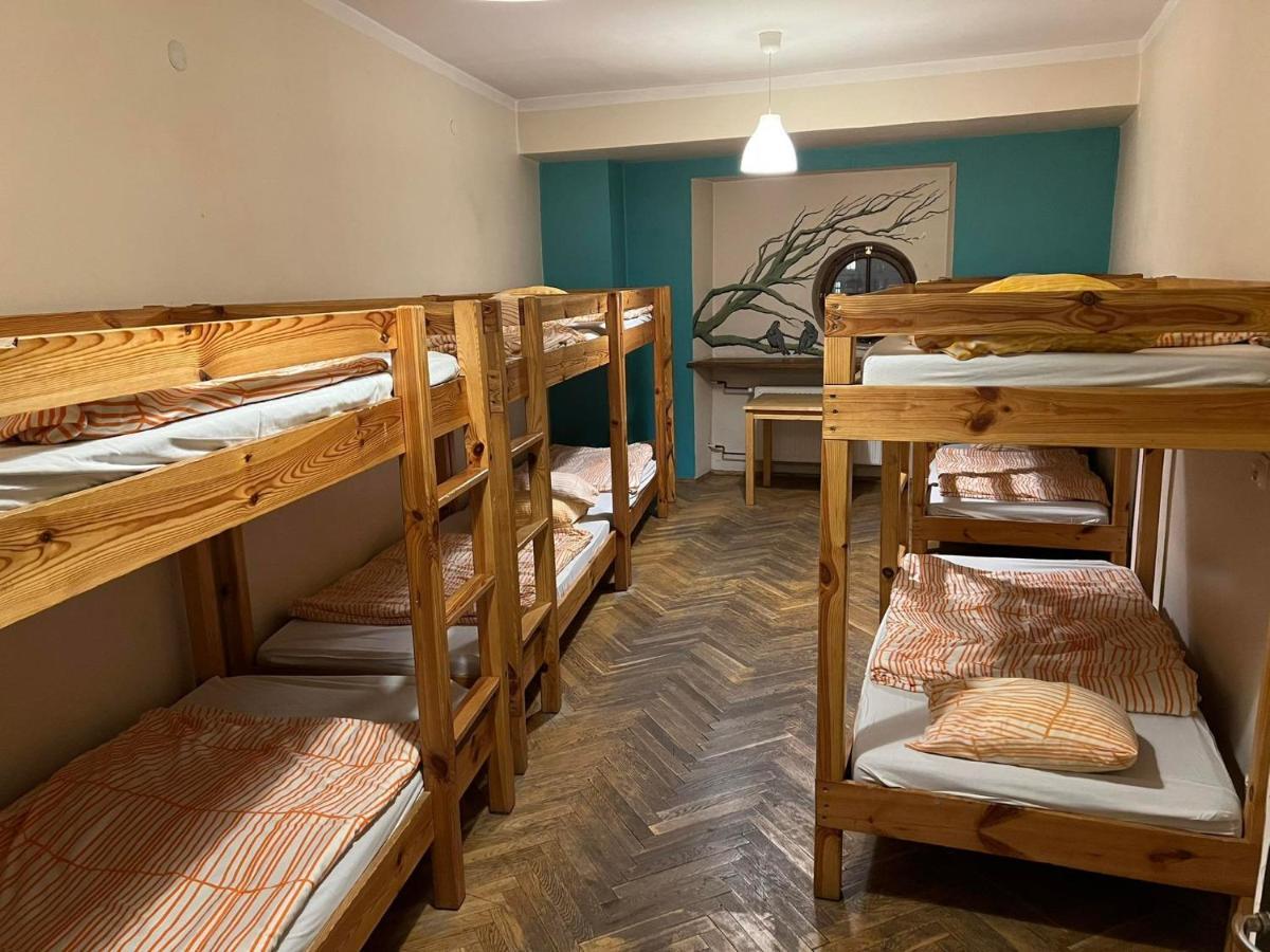 50 People Bis Apartment Krakau Buitenkant foto