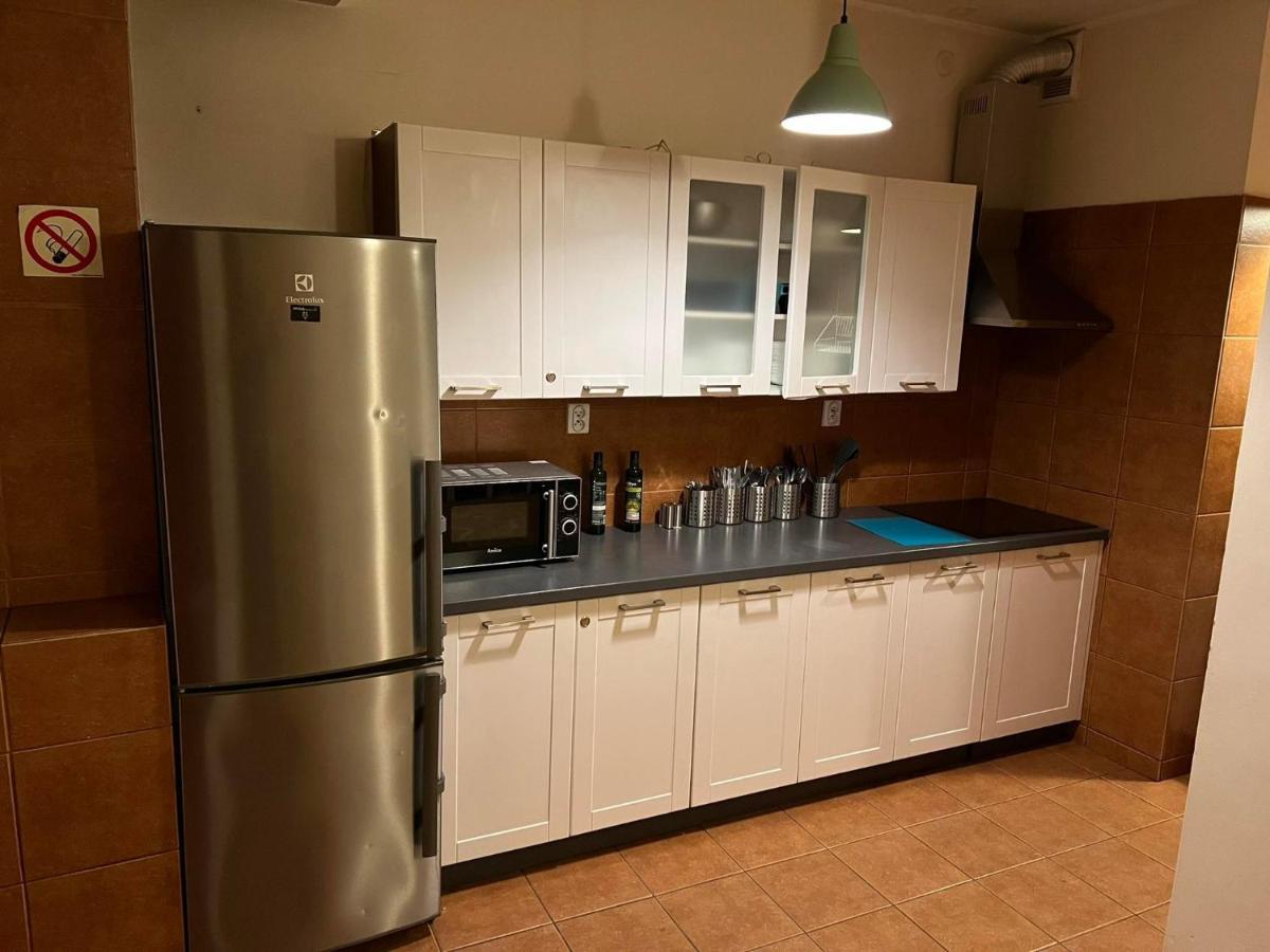 50 People Bis Apartment Krakau Buitenkant foto