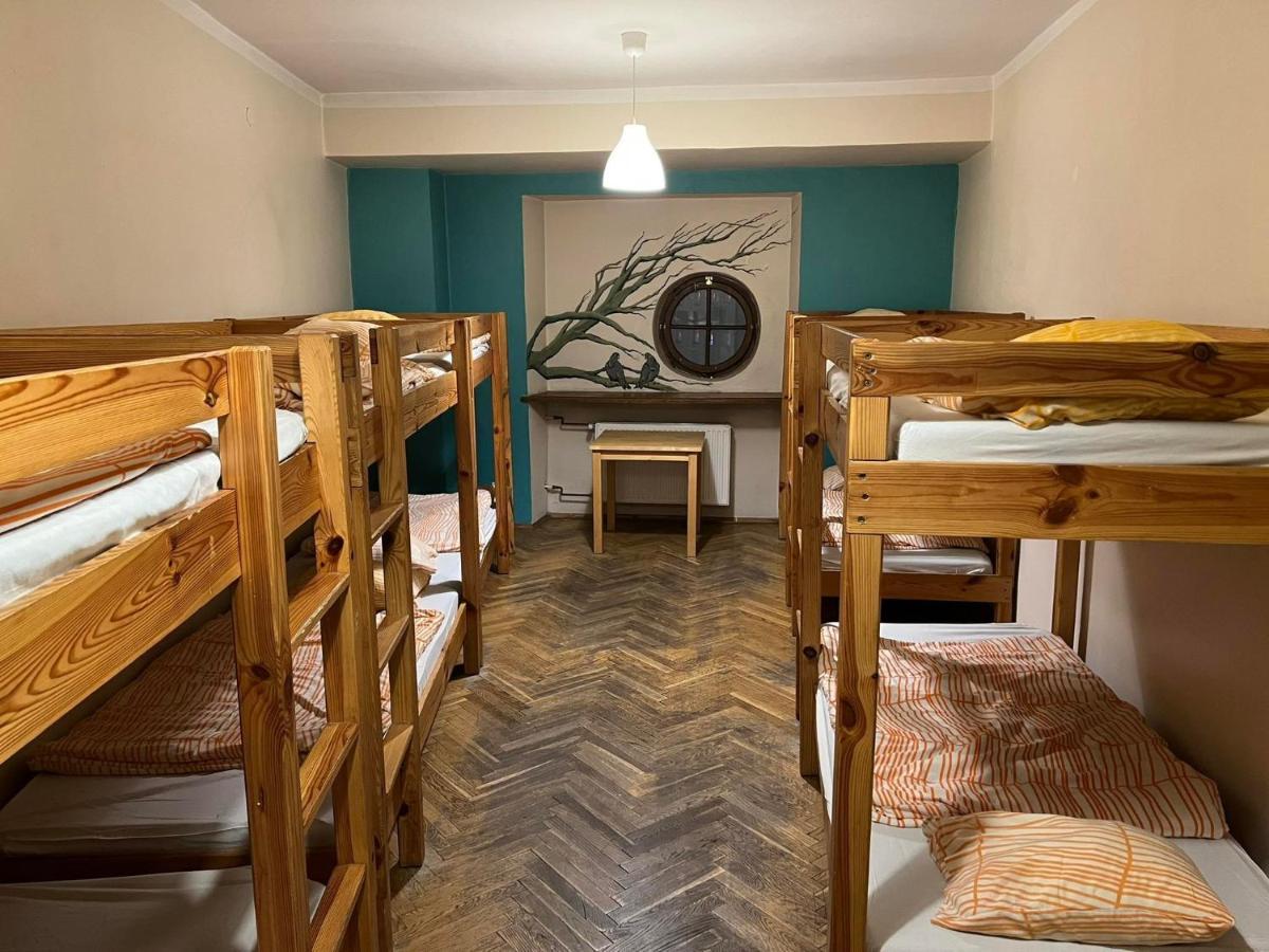 50 People Bis Apartment Krakau Buitenkant foto
