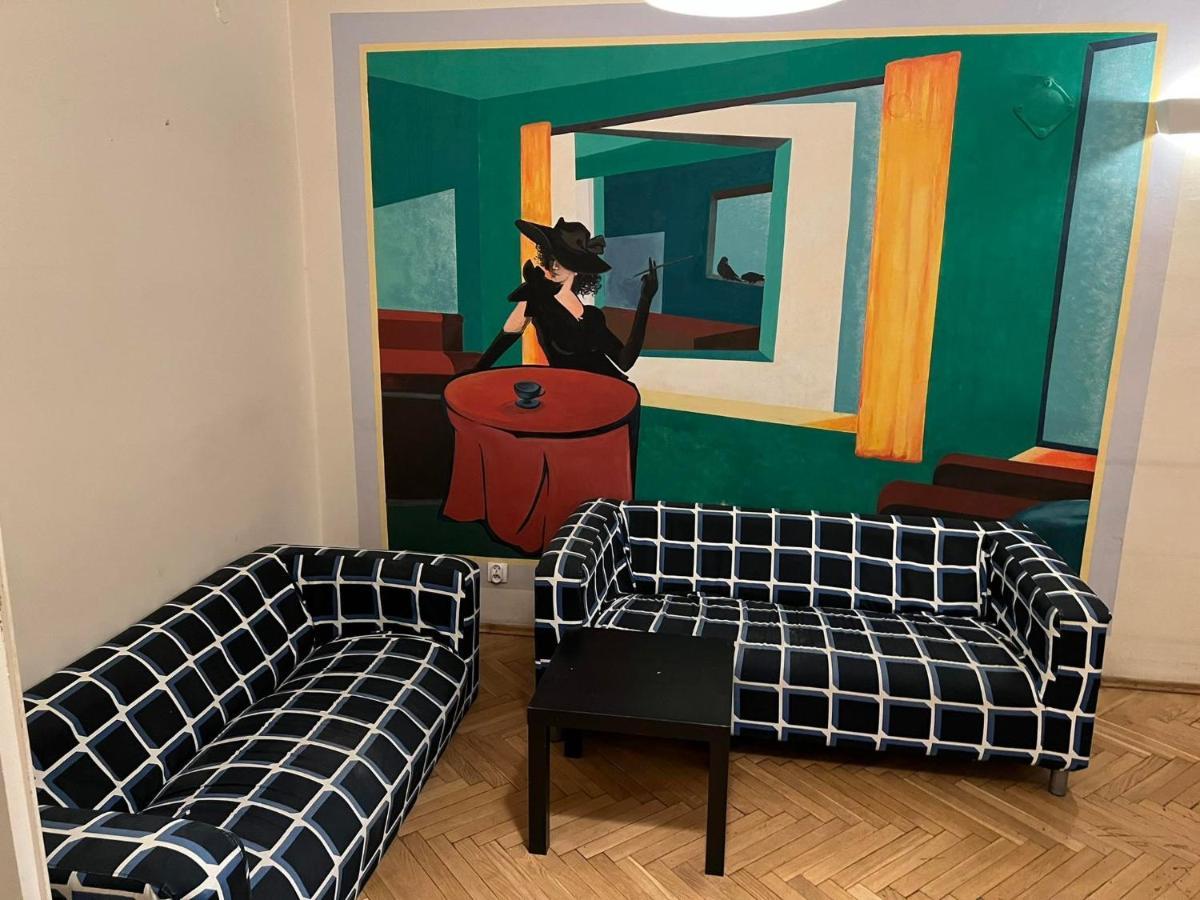 50 People Bis Apartment Krakau Buitenkant foto