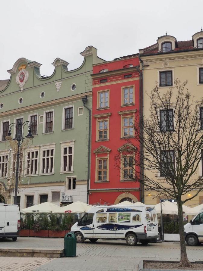 50 People Bis Apartment Krakau Buitenkant foto